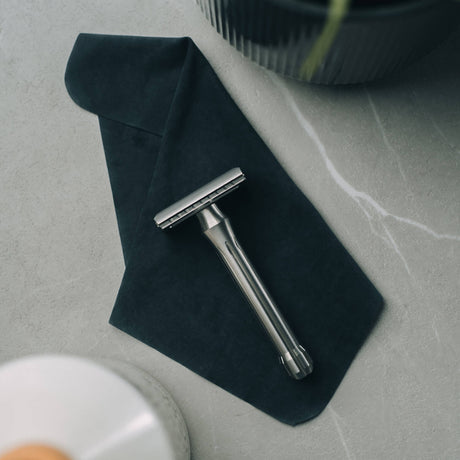 Blackland Blackbird Double-Edge Razor Razors & Razor Blades