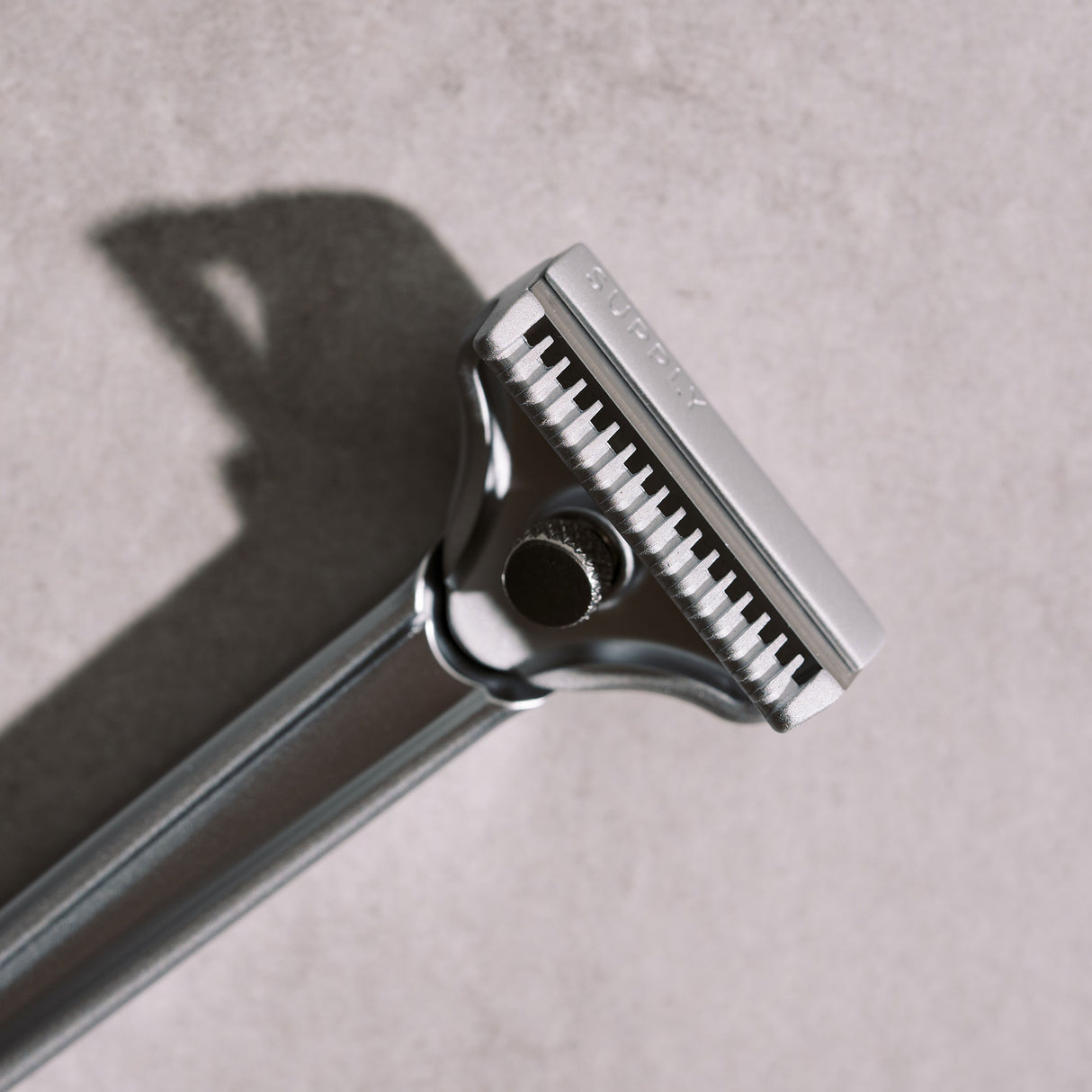 Supply The Single Edge SE Razor – NOAH